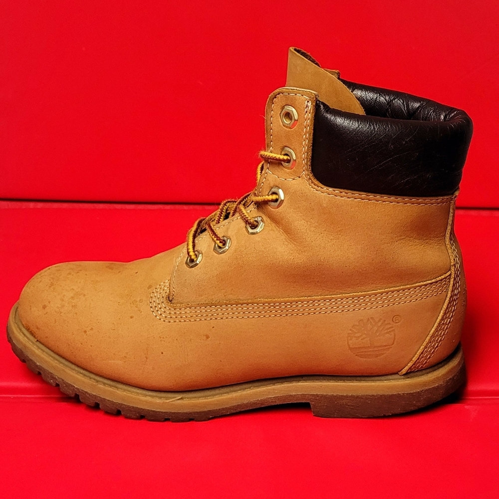 Timberland 6 Inch Classic Wheat Women's Hunting Boots #10361 size 8 Wide